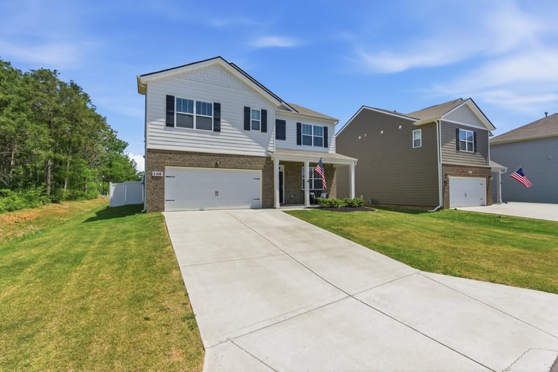 2108 Comanche Trl, Lebanon, TN 37087