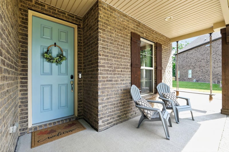 2384 Stockwood Trl, Thompsons Station, TN 37179