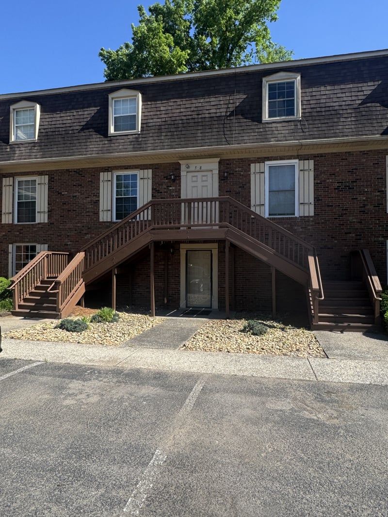 1100 W Main St #D5, Franklin, TN 37064