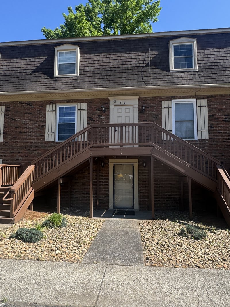 1100 W Main St #D5, Franklin, TN 37064