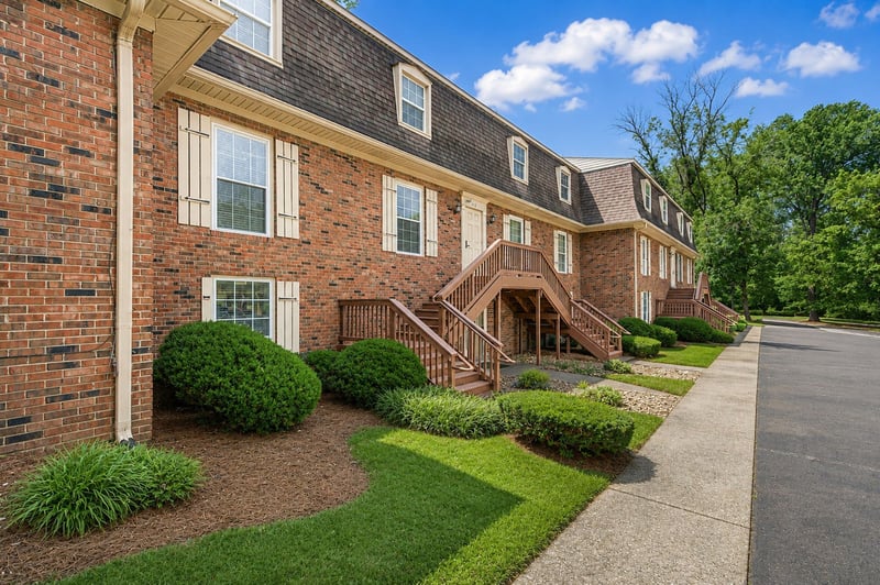 1100 W Main St #D5, Franklin, TN 37064