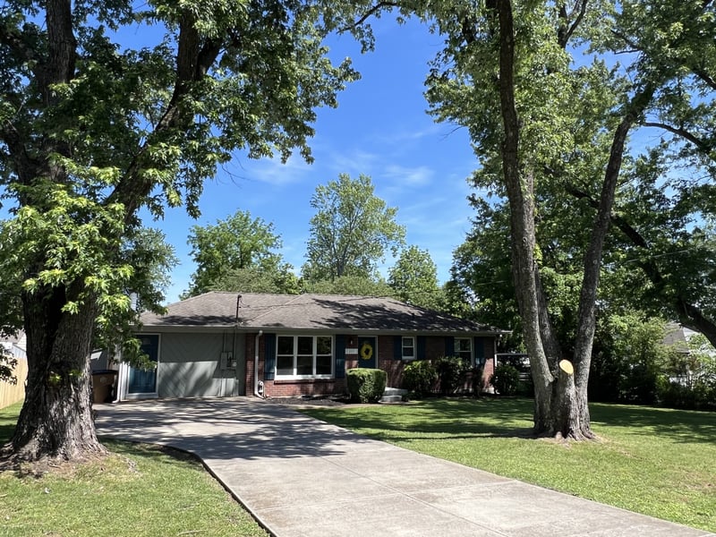 809 Colfax Dr, Nashville, TN 37214
