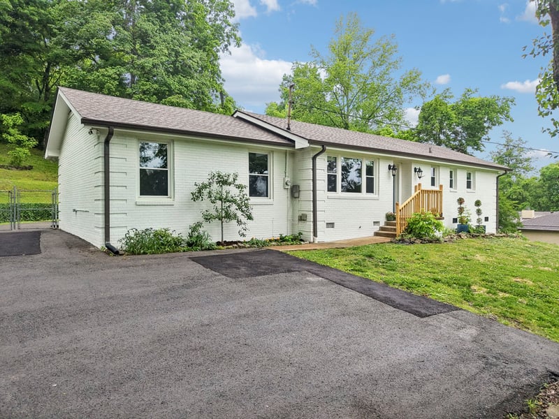 1276 Old Hillsboro Rd, Franklin, TN 37069