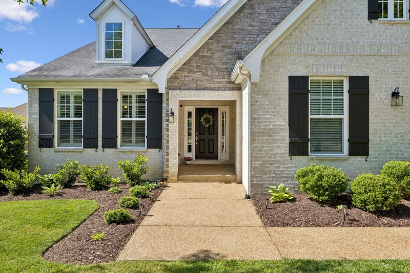 7107 Triple Crown Ln, Fairview, TN 37062