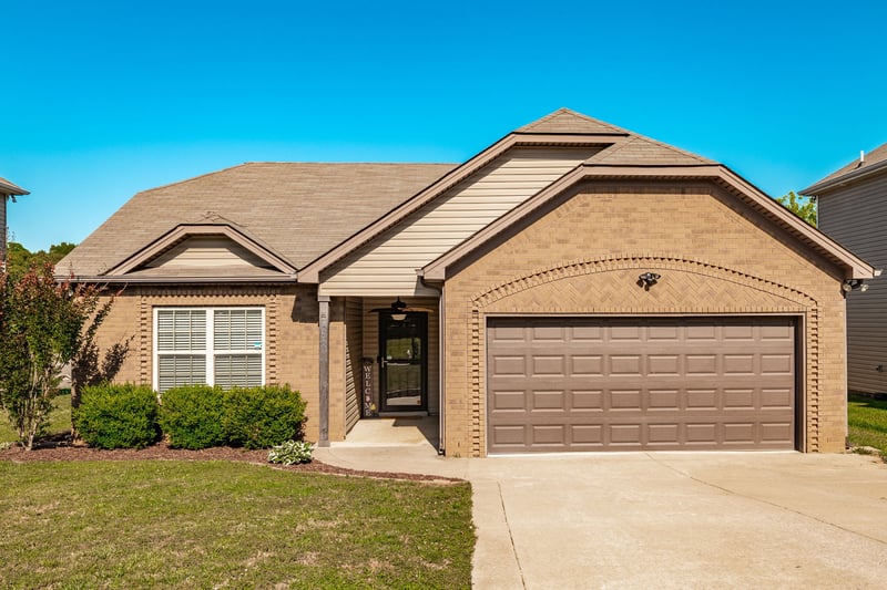 452 Golf Club Ln, Springfield, TN 37172