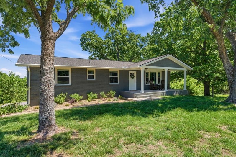 297 Clovernook Dr, Nashville, TN 37210
