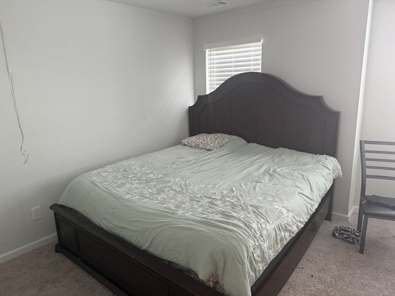 402 Jet Stream Dr, La Vergne, TN 37086