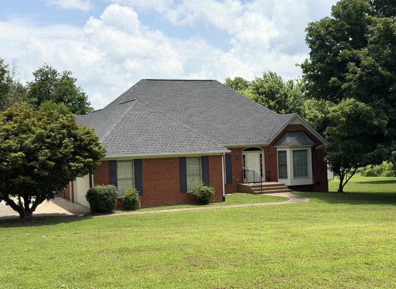 205 Ouida Ln, Columbia, TN 38401