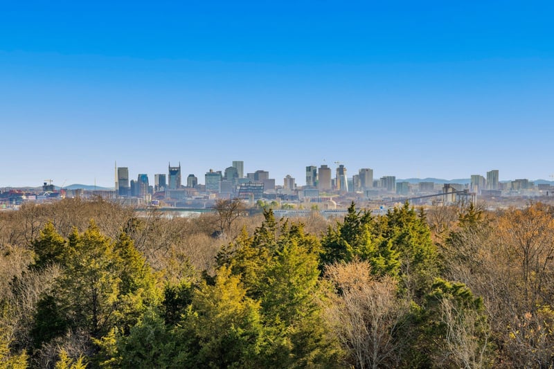 W Trinity Ln, Nashville, TN 37218