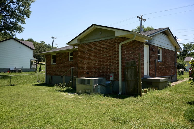2741 Old Matthews Rd, Nashville, TN 37207