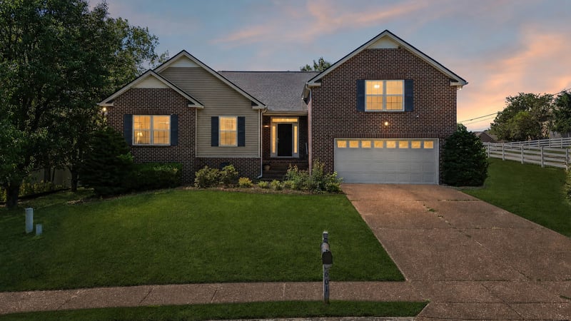 2601 Danbury Cir, Spring Hill, TN 37174