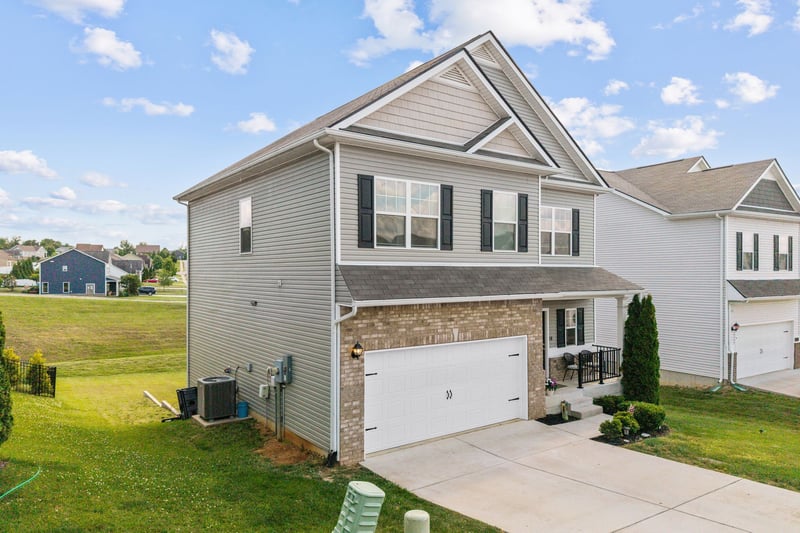 2936 Timewinder Way, Columbia, TN 38401
