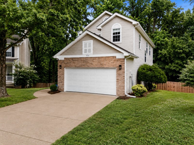 3712 Creston Ct, Hermitage, TN 37076