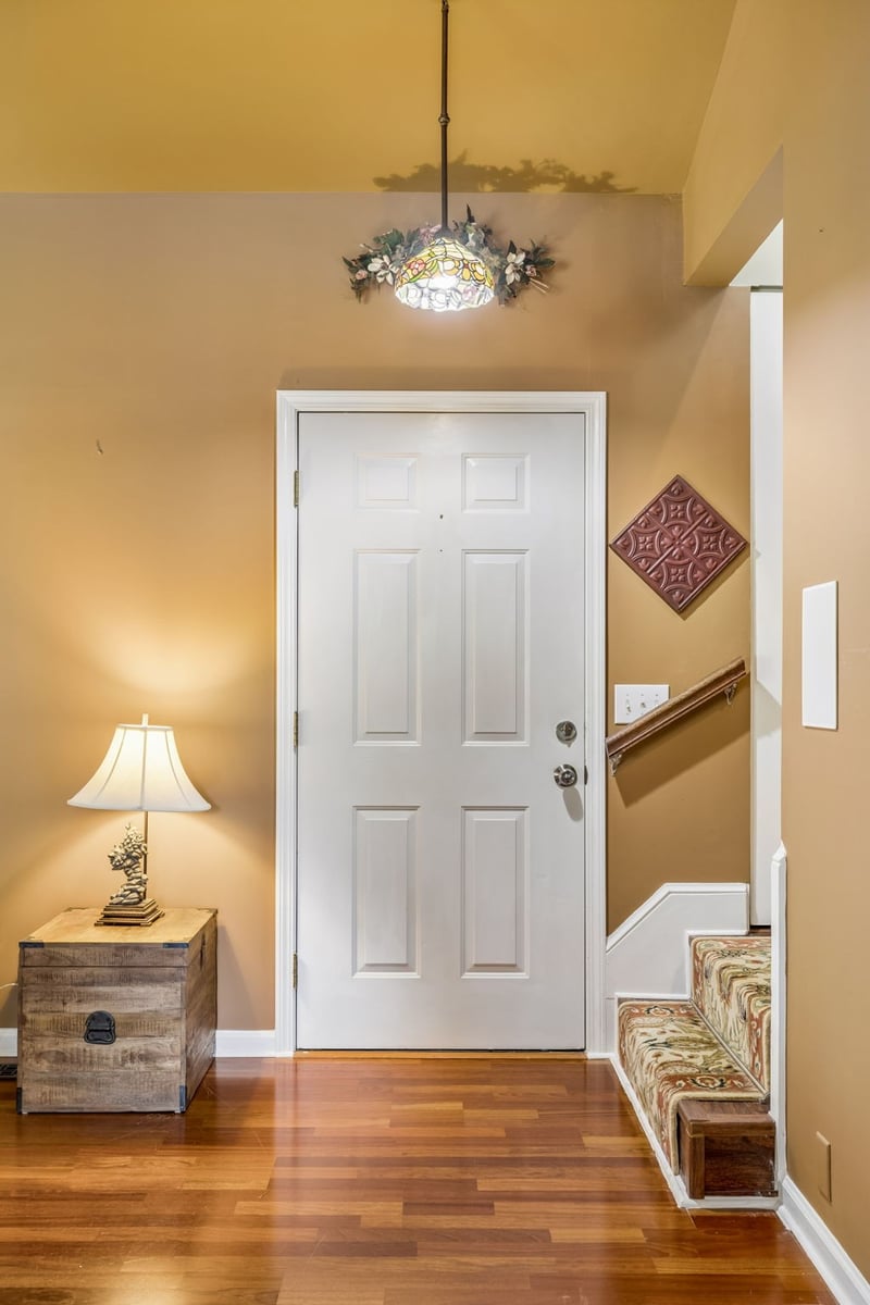 1105 Blythe Ct, Nashville, TN 37221