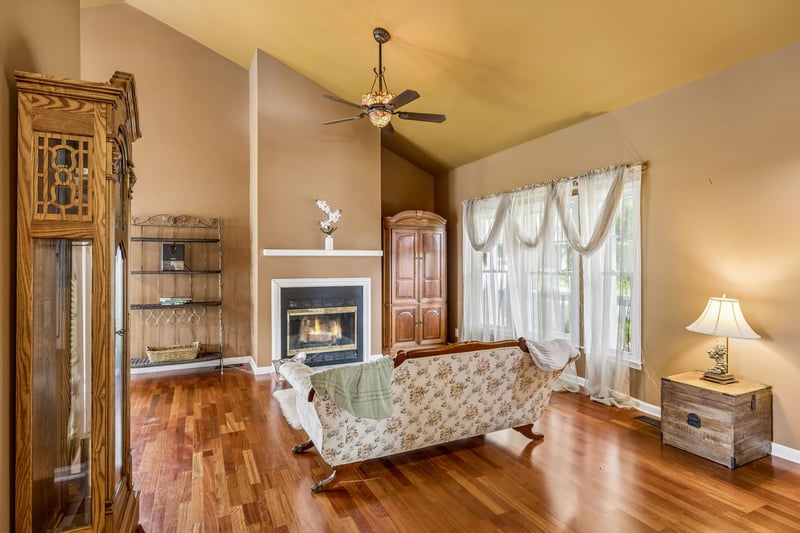1105 Blythe Ct, Nashville, TN 37221