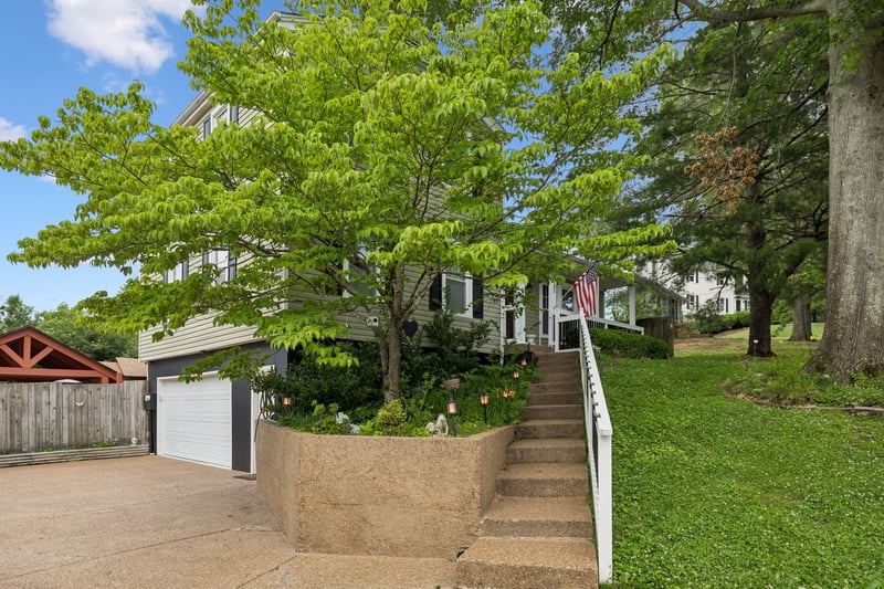 1105 Blythe Ct, Nashville, TN 37221