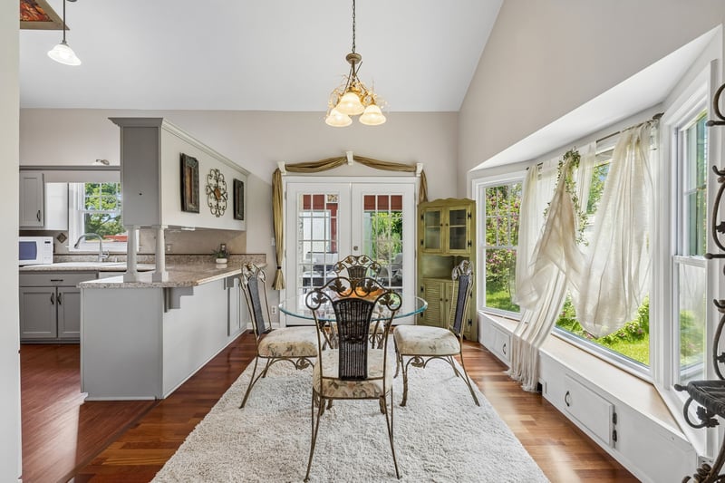 1105 Blythe Ct, Nashville, TN 37221