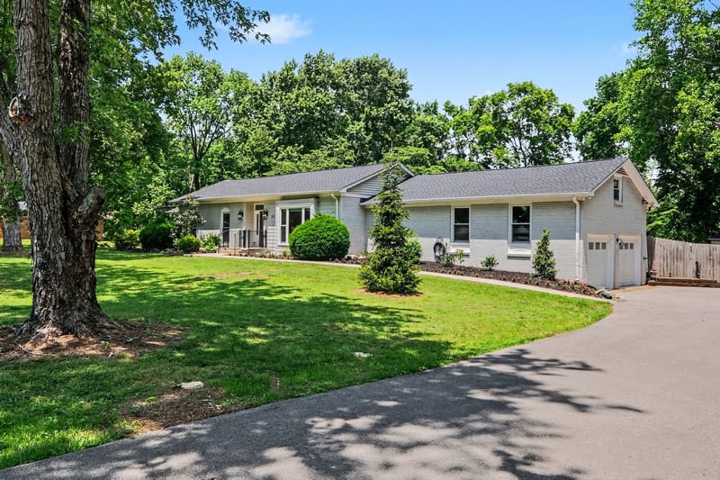 112 Poplar St, Franklin, TN 37064