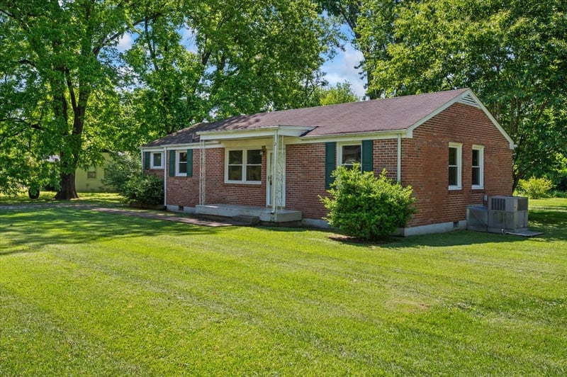 205 Pleasant Dr, Columbia, TN 38401
