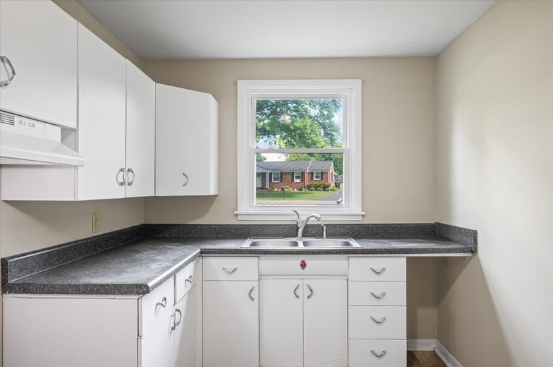 205 Pleasant Dr, Columbia, TN 38401