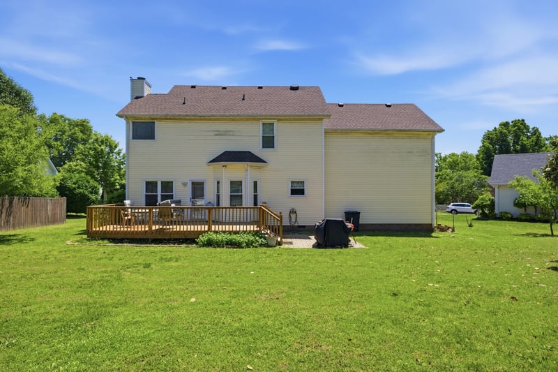 2204 Iroquois Pl, Thompsons Station, TN 37179
