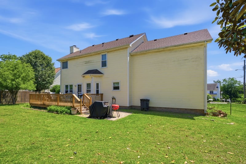2204 Iroquois Pl, Thompsons Station, TN 37179