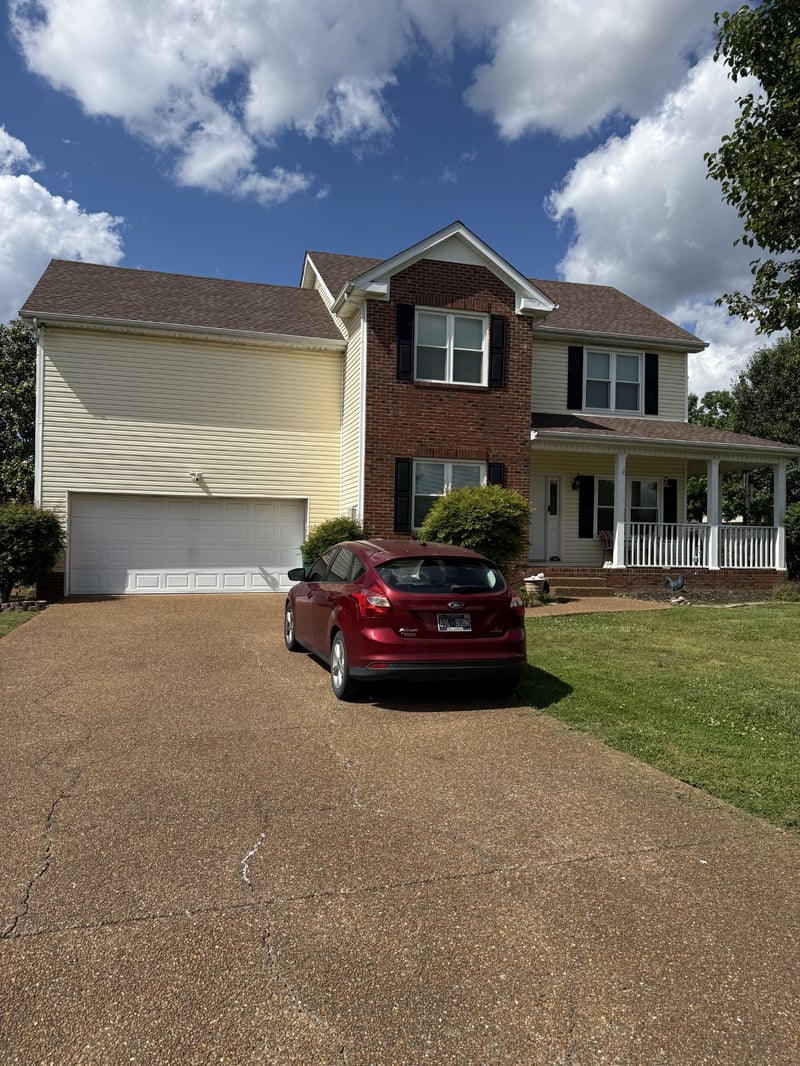 2204 Iroquois Pl, Thompsons Station, TN 37179