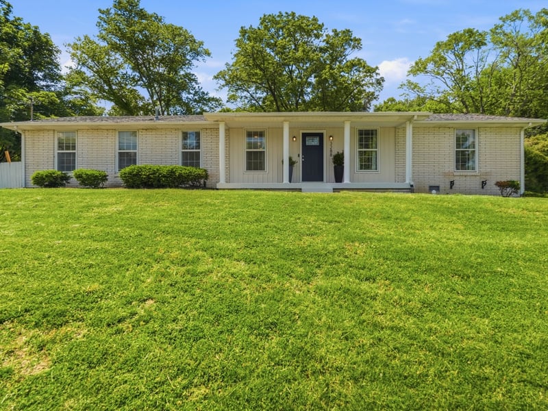 3288 Niagara Dr, Nashville, TN 37214