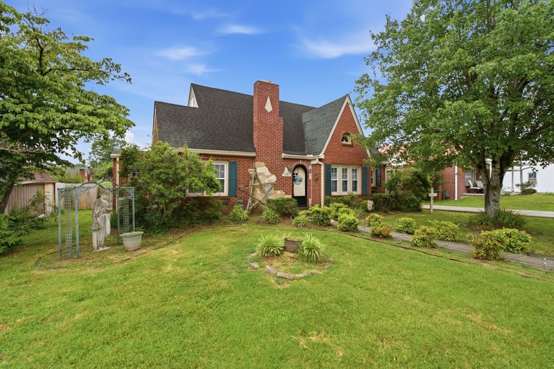 518 Jefferson Ave, Carthage, TN 37030