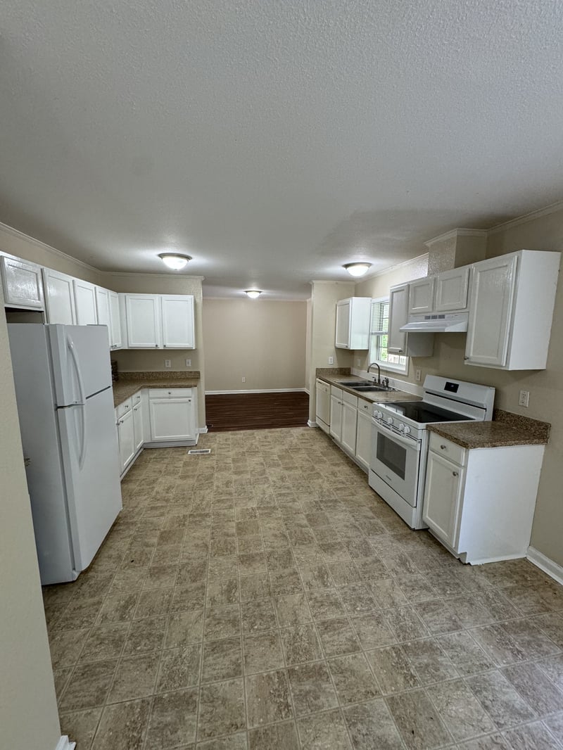 678 Laura Ln, Lebanon, TN 37087