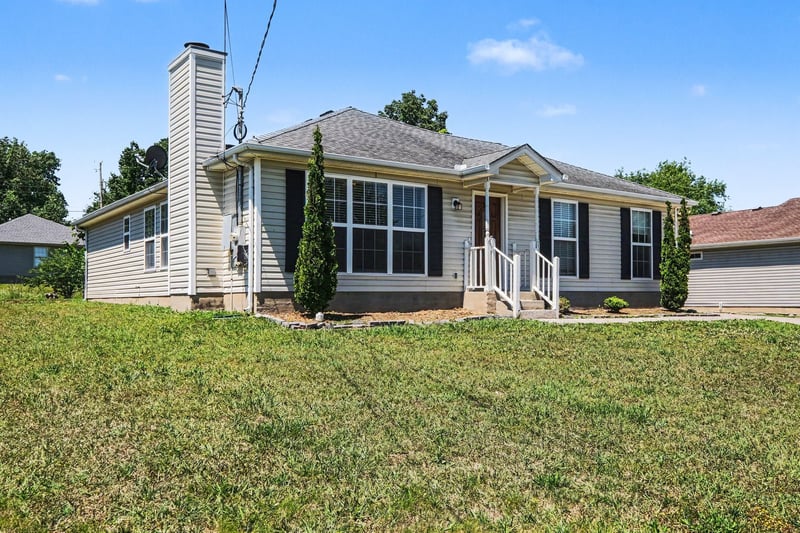 716 Judge Mason Way, La Vergne, TN 37086
