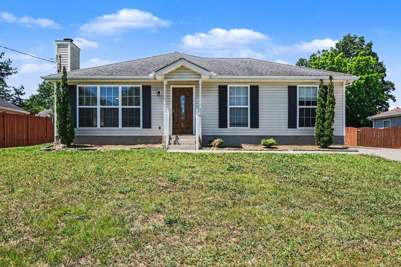716 Judge Mason Way, La Vergne, TN 37086