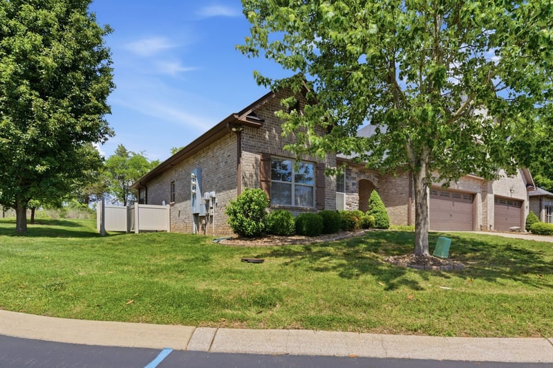 99 Silverstone Ln, Mount Juliet, TN 37122