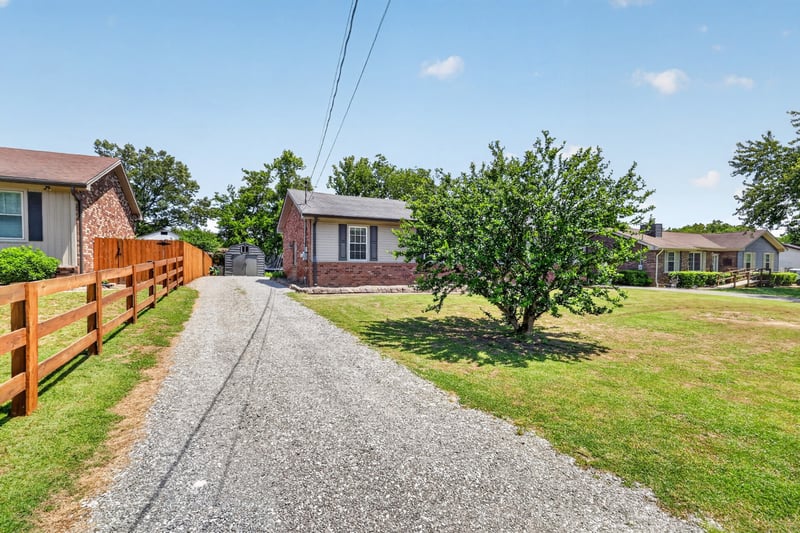 272 Wessington Pl, Hendersonville, TN 37075