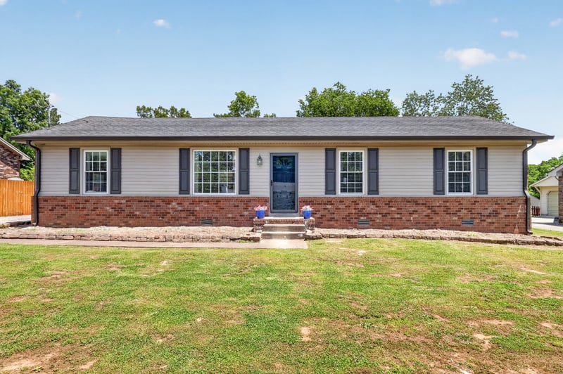 272 Wessington Pl, Hendersonville, TN 37075