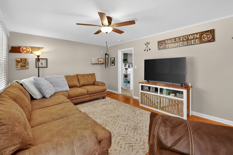 105 Daleview Cir, Columbia, TN 38401