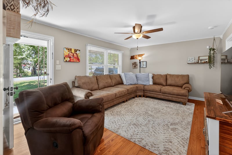 105 Daleview Cir, Columbia, TN 38401
