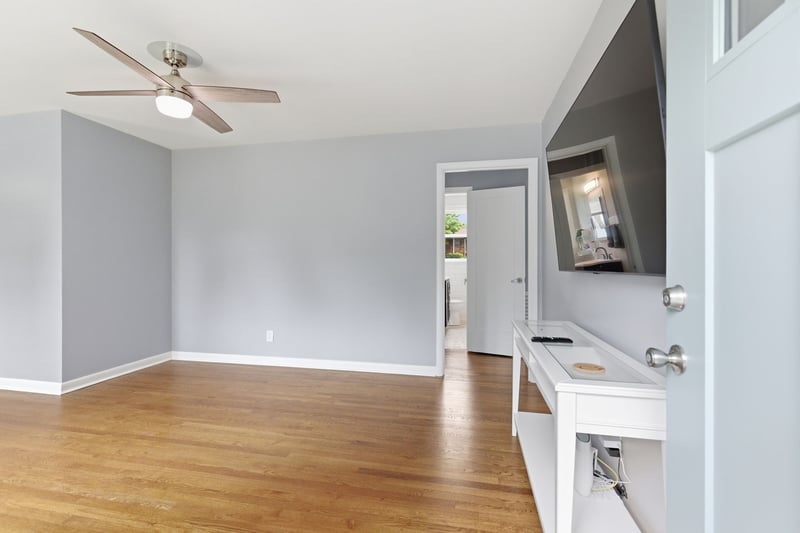 353 Melpar Dr, Nashville, TN 37211
