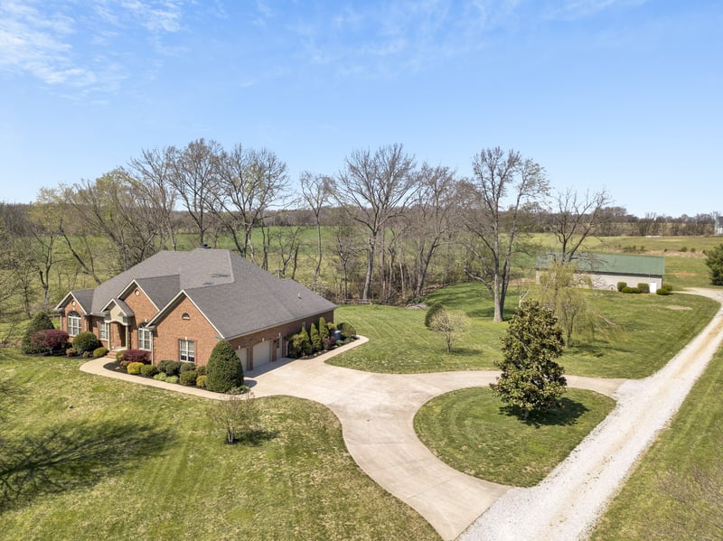 5144 Drake Rd, Cedar Hill, TN 37032