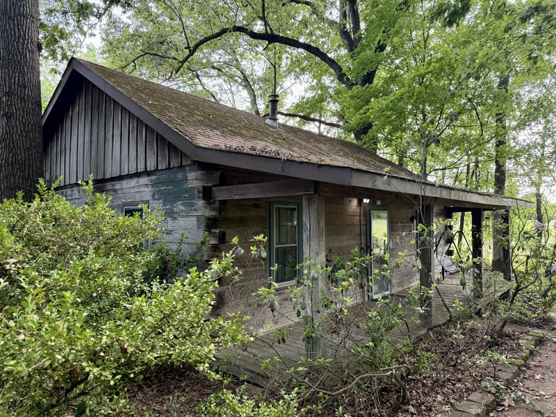 100 Dowlen Ln, Chapmansboro, TN 37035