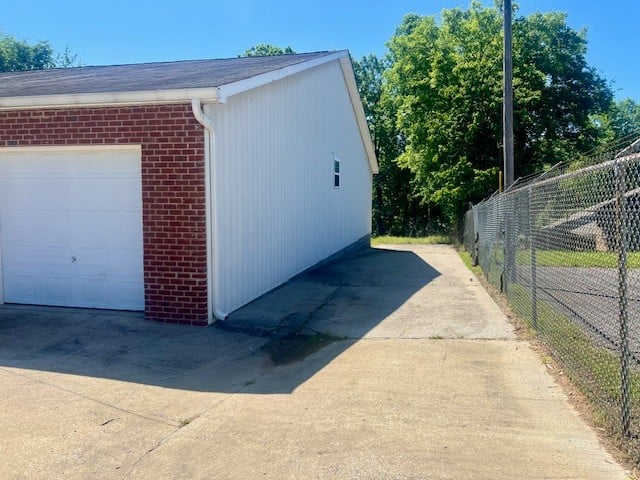 1108 Highway 70 , Dickson, TN 37055