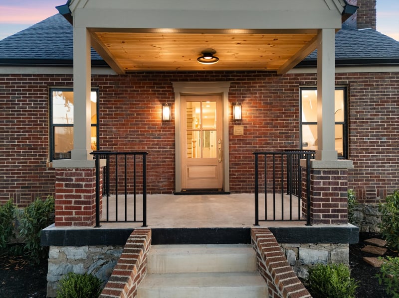 1012 Hart Ln, Nashville, TN 37216