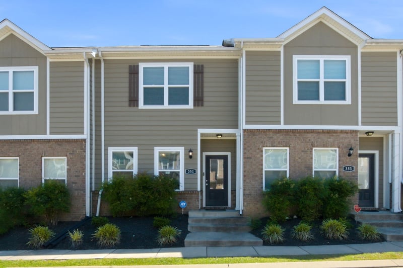 351 David Bolin Dr, La Vergne, TN 37086