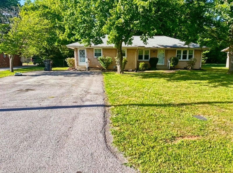 910 Glenwood Dr, Murfreesboro, TN 37129