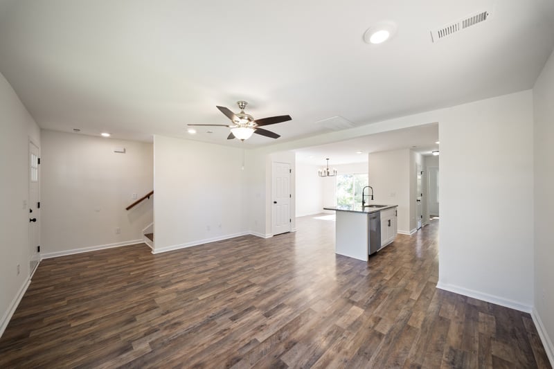 704 Perry Dr, Springfield, TN 37172
