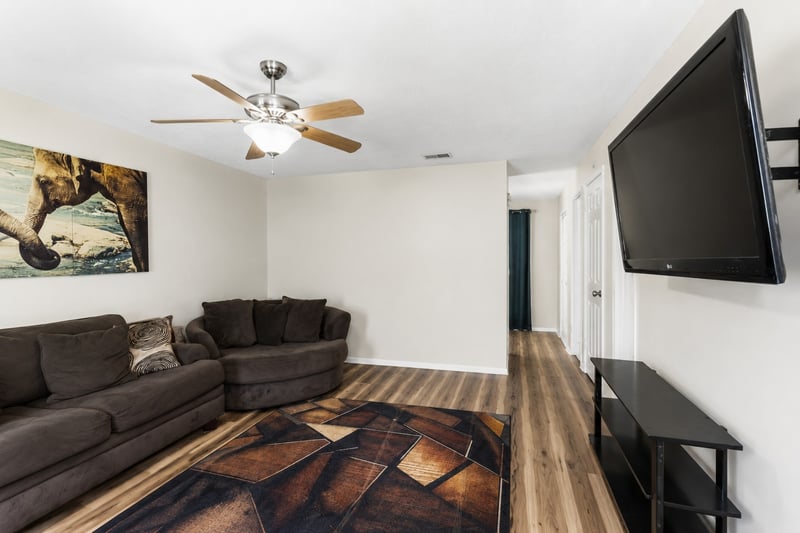 702 Enon Springs Rd, Smyrna, TN 37167