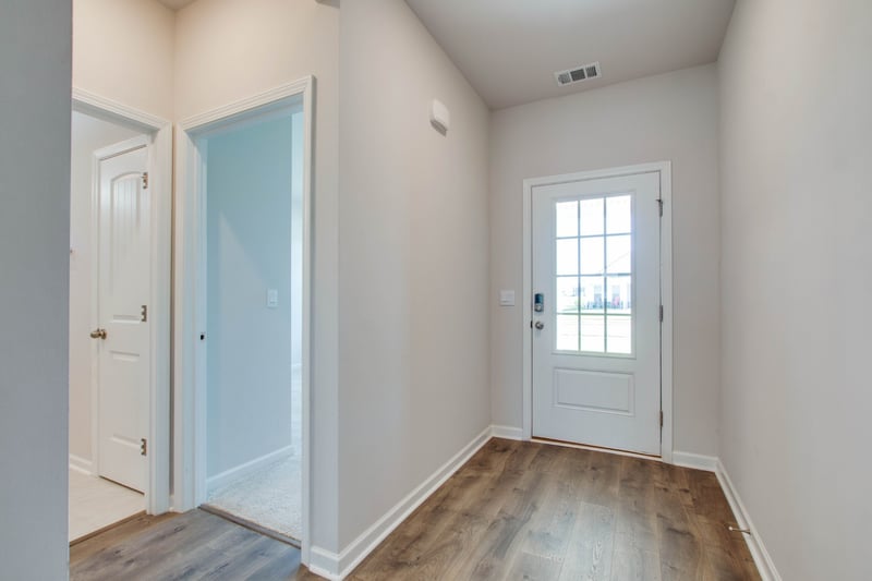 2210 Quinn Dr, White House, TN 37188