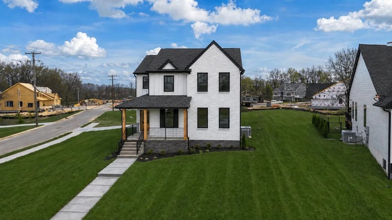 205 Trefethen Dr, White House, TN 37188