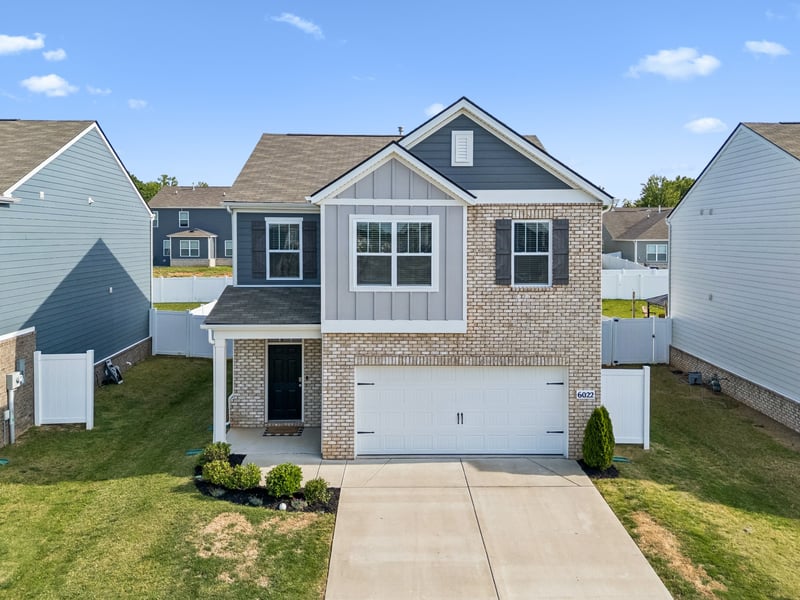 6022 Christeene Ct, White House, TN 37188