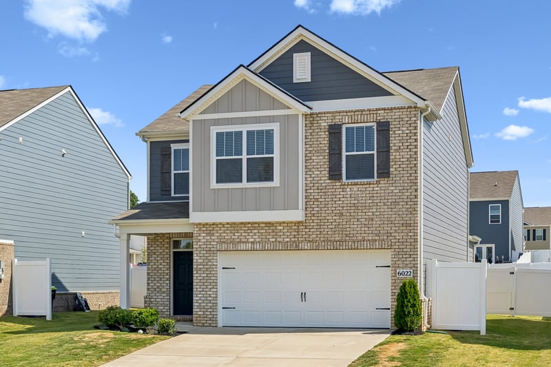 6022 Christeene Ct, White House, TN 37188